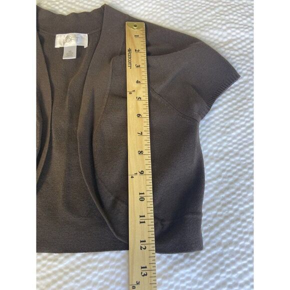 Ann Taylor Loft brown scoop bottom short  open cardigan cap sleeves  size SX - Picture 4 of 7